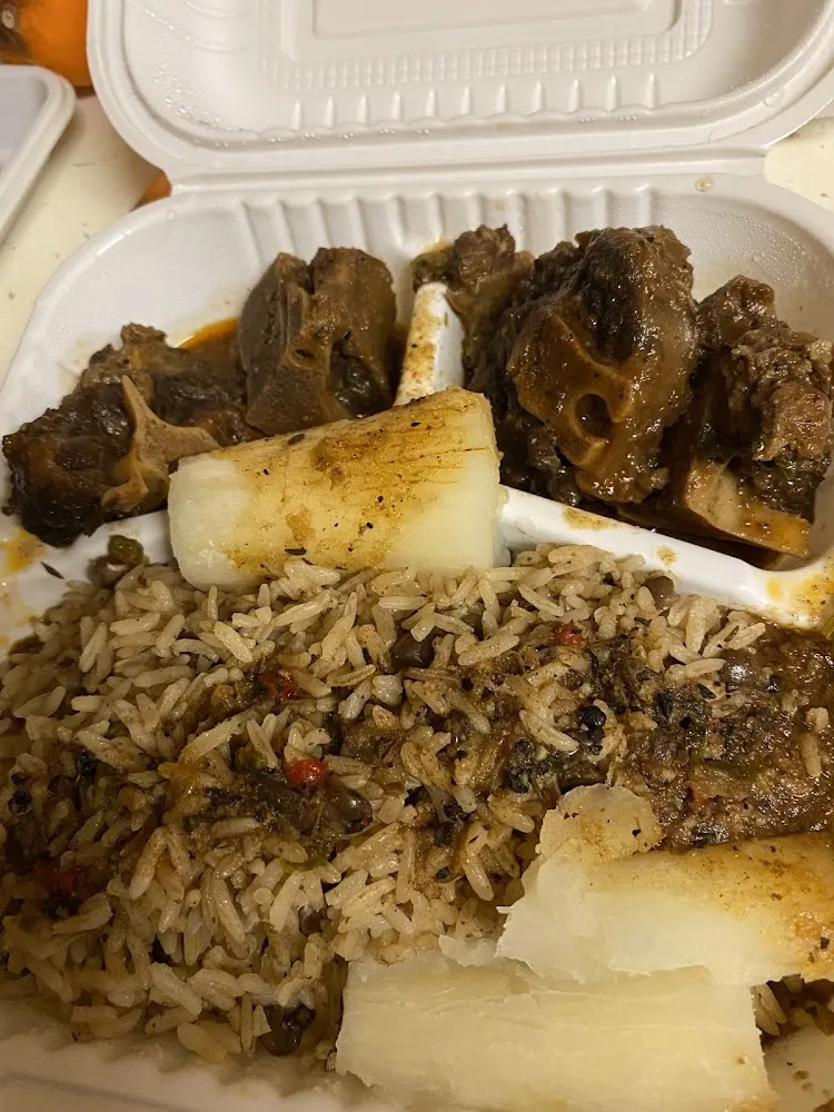 Oxtail with Moro De Guandules